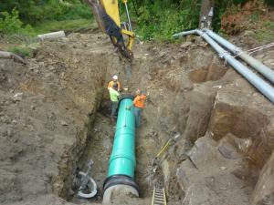 30-inch sewer line replaced behind Old Portland Road 